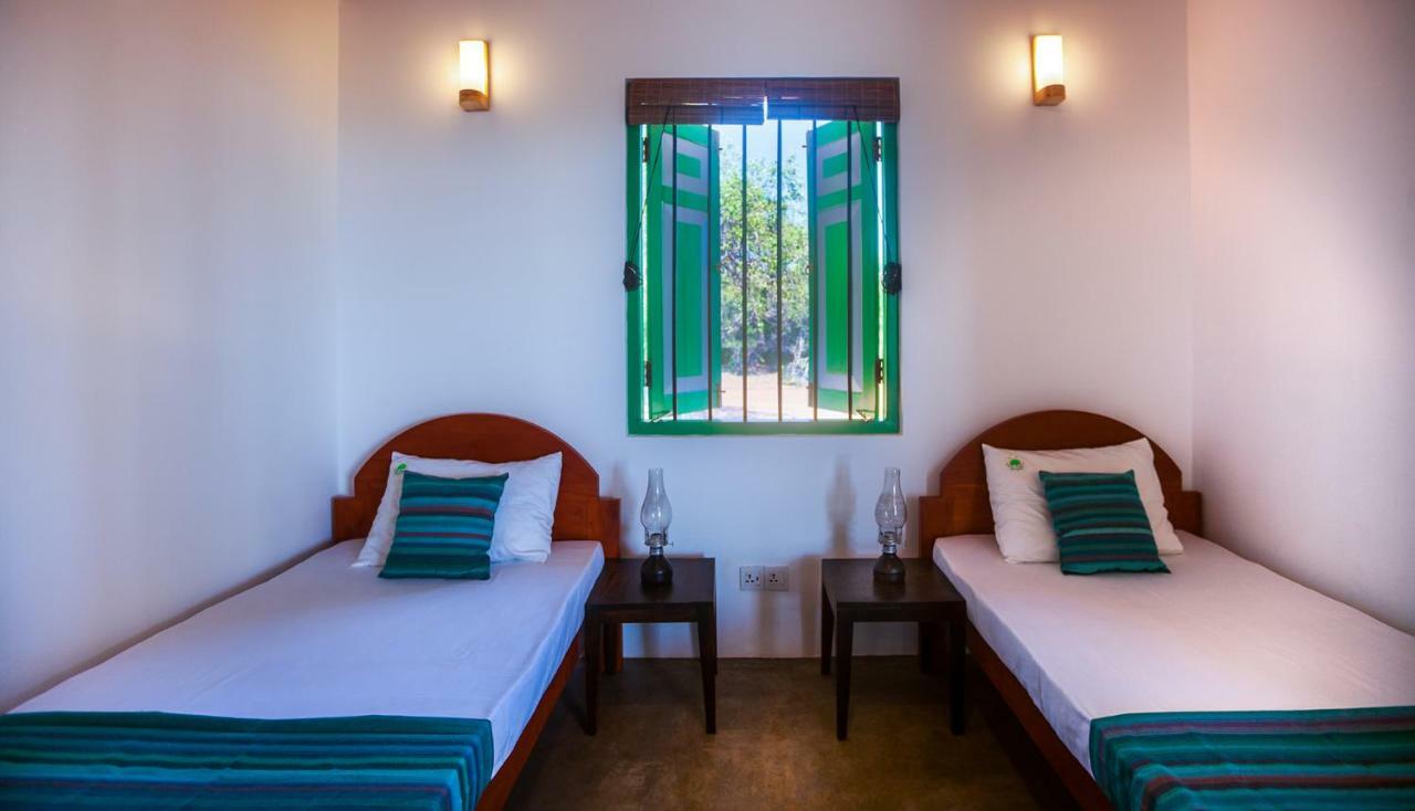 Nil Sisila Beach Resort Yala Extérieur photo